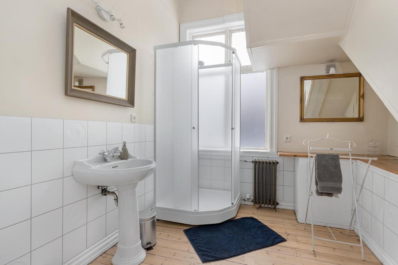 Sudurgata - Authentic Reykjavik Style Apartment Buitenkant foto