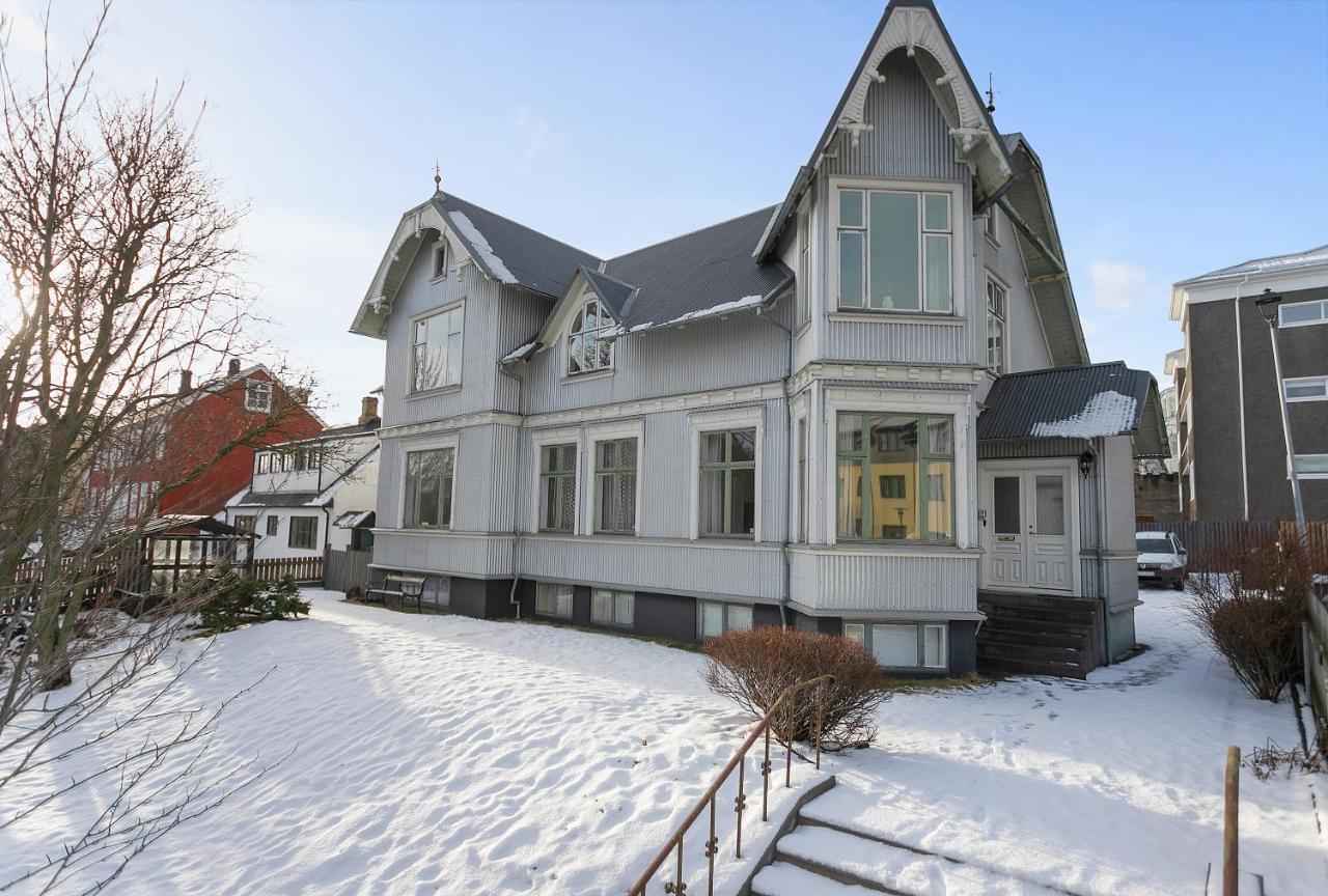 Sudurgata - Authentic Reykjavik Style Apartment Buitenkant foto